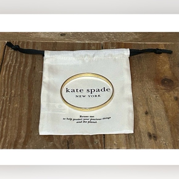 Kate Spade. 7 Piece. Greer Crossbody & Free Bangle, Necklace, Dust Bags & Scarf. - Picture 11 of 16